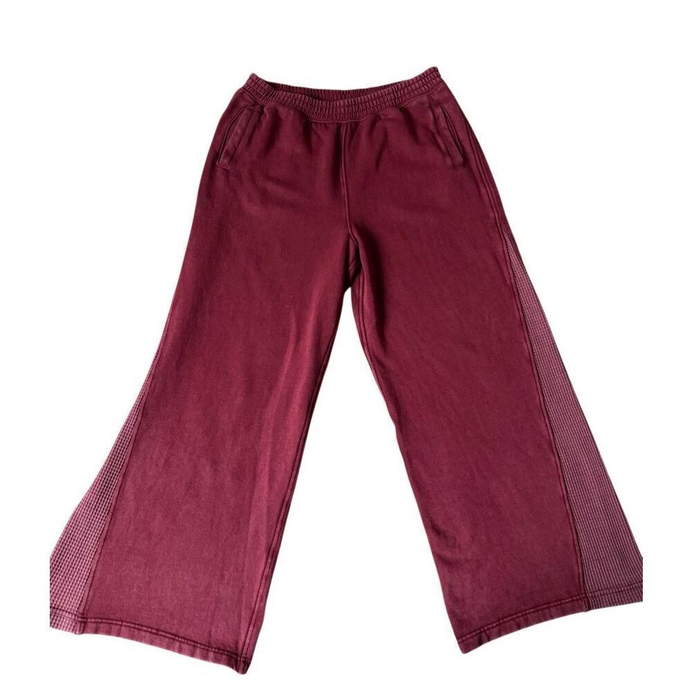 Aerie Sweatpants‎ Waffle Red Large Short